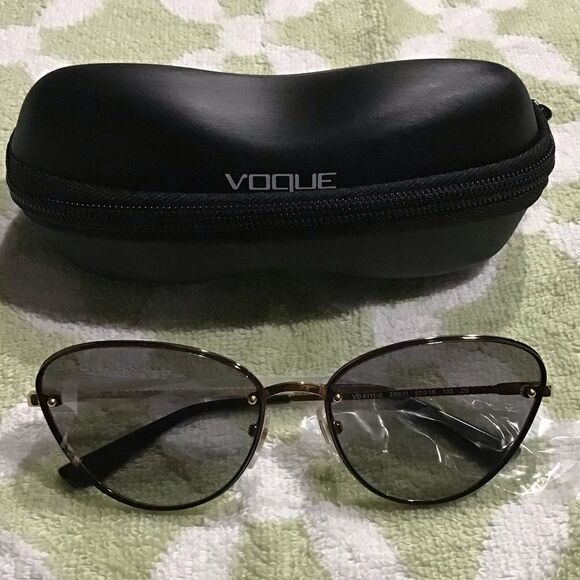 Vogue womens  Eyewear Sunglasses standard main image 9